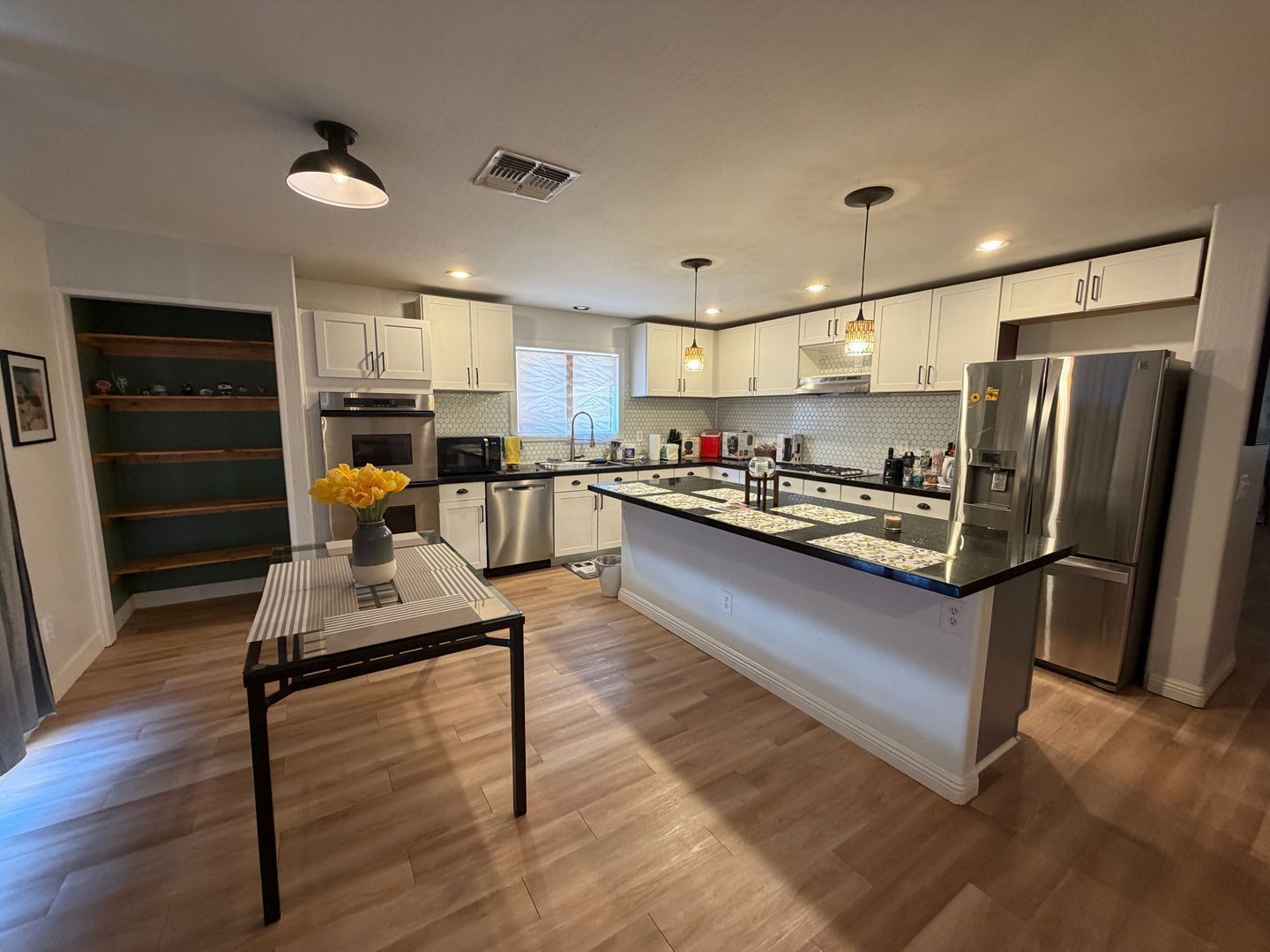 Flexible Furnished or Unfurnished 5 Bed 3 Bath Rental with Solar! Available now property image