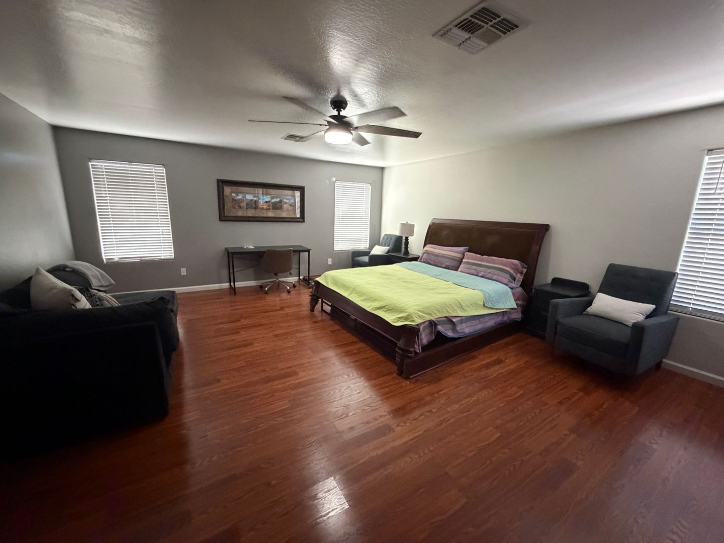 Flexible Furnished or Unfurnished 5 Bed 3 Bath Rental with Solar! Available now property image