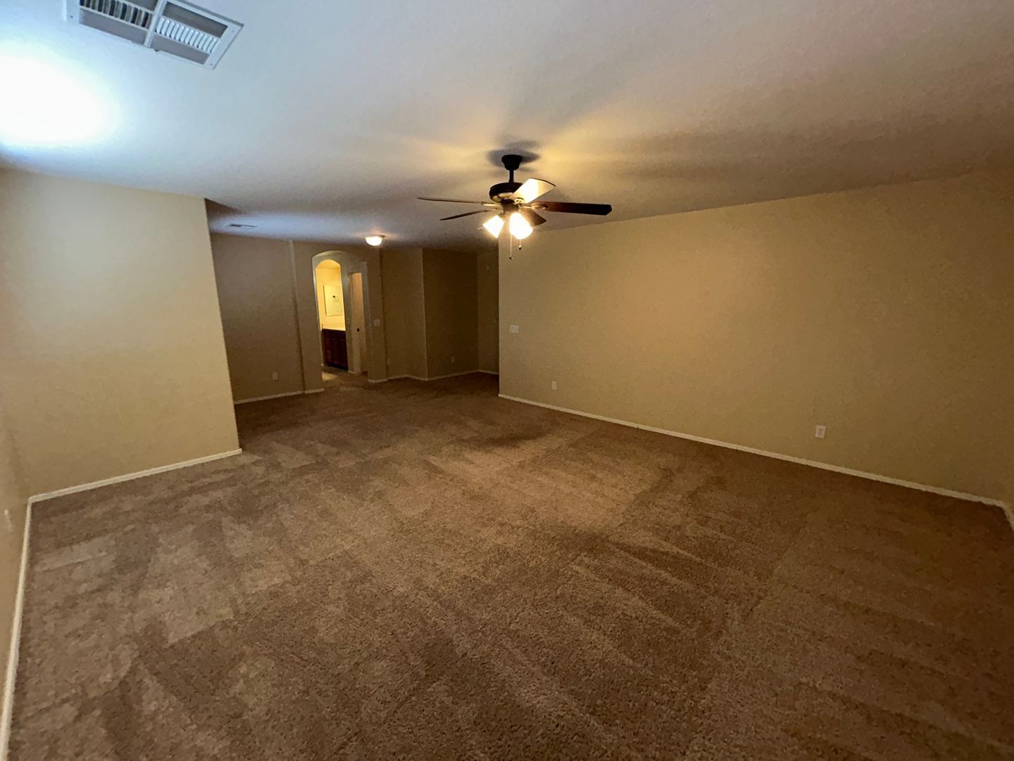 4 bedroom 2.5 bath home with a fenced pool and spa in Mountain Gate property image