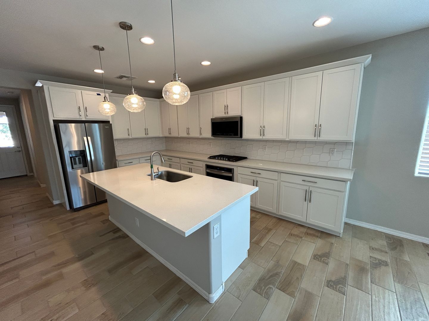 Beautiful Home built in 2023, 3 bedrooms / 3 bathrooms- Available early November property image