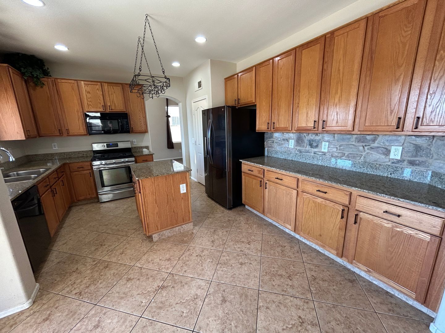 Gorgeous 4 bed 3 bath with pool and spa in Cortessa! property image