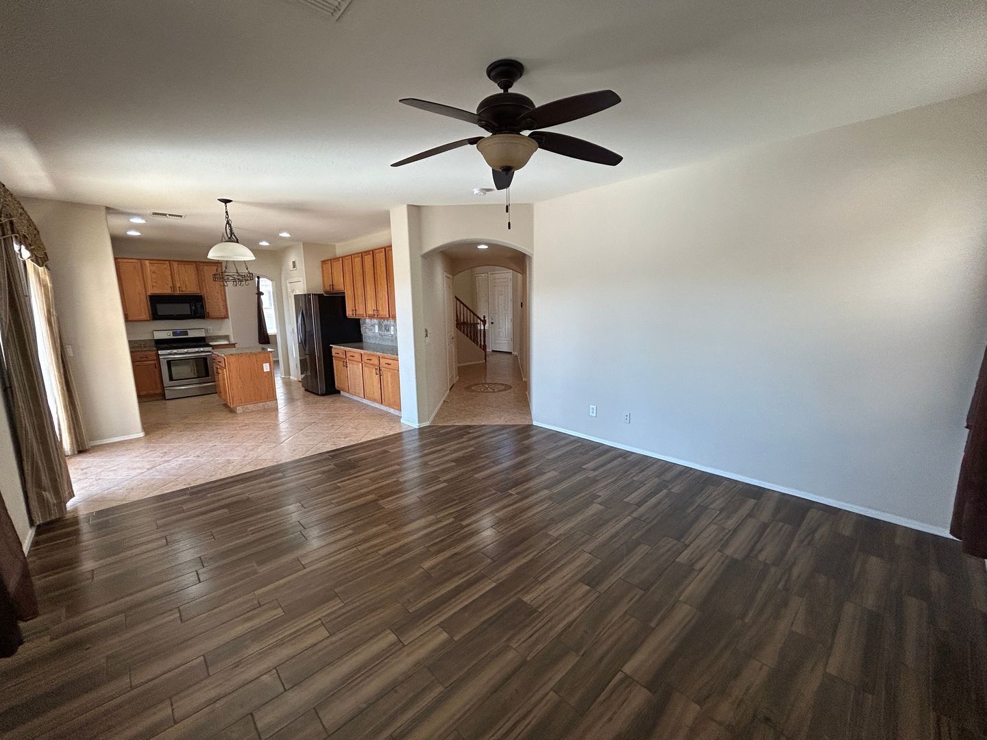 Gorgeous 4 bed 3 bath with pool and spa in Cortessa! property image