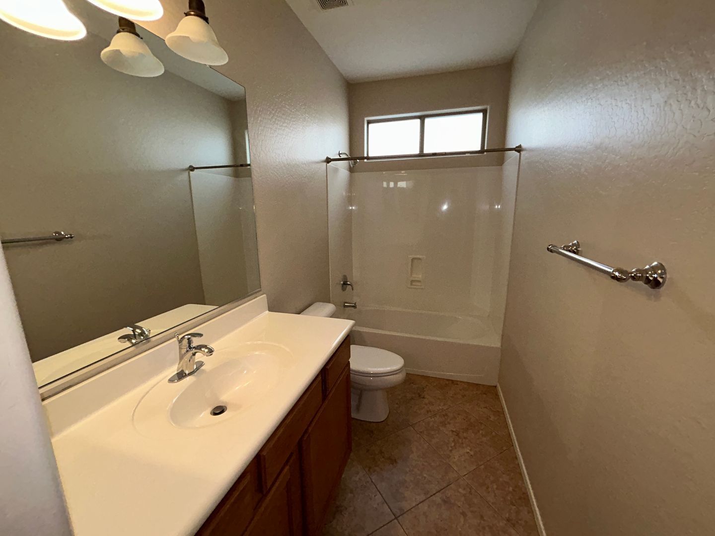 Gorgeous 4 bed 3 bath with pool and spa in Cortessa! property image