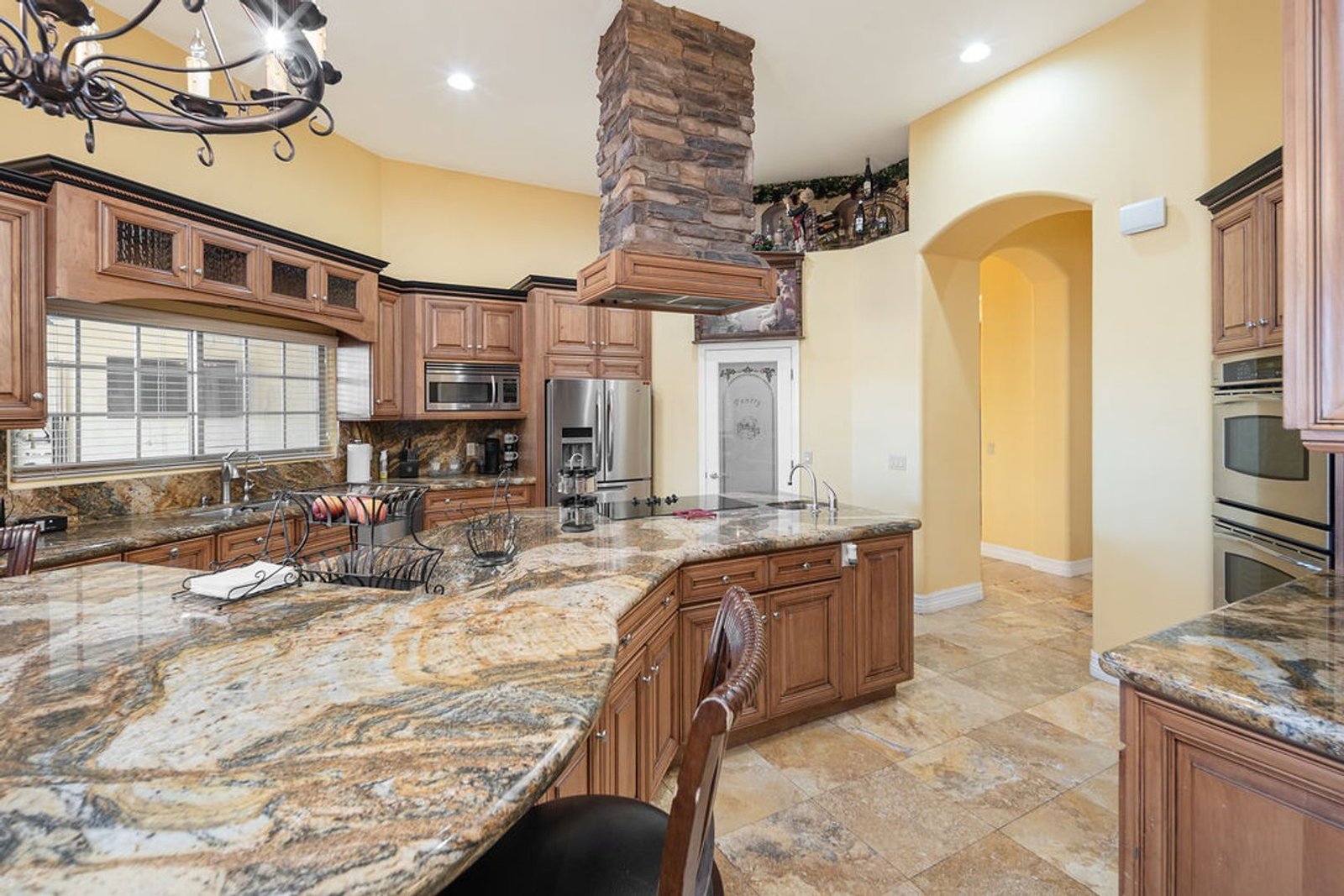 Furnished/Unfurnished 4 bedroom / 4.5 bathroom CUSTOM HOME available for Mid October move in! property image