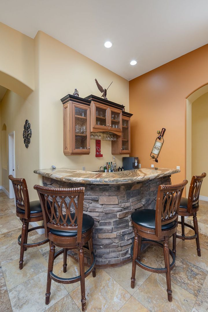 Furnished/Unfurnished 4 bedroom / 4.5 bathroom CUSTOM HOME available for Mid October move in! property image