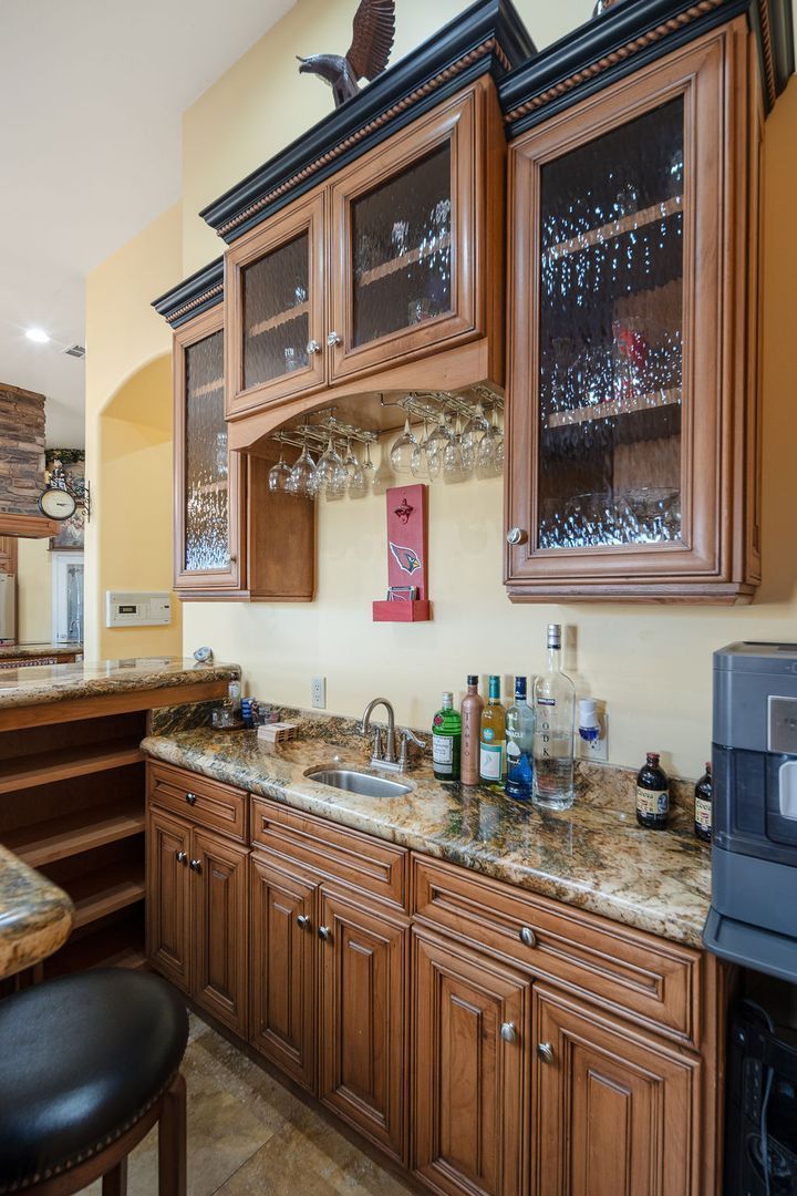 Furnished/Unfurnished 4 bedroom / 4.5 bathroom CUSTOM HOME available for Mid October move in! property image