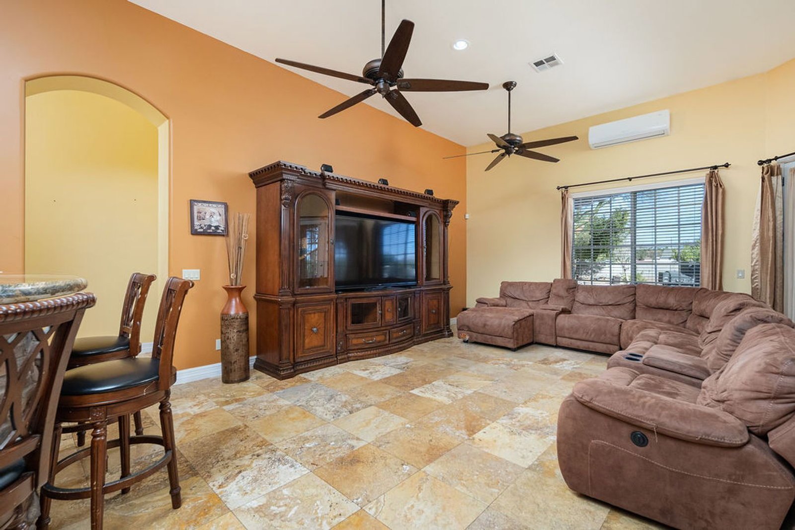 Furnished/Unfurnished 4 bedroom / 4.5 bathroom CUSTOM HOME available for Mid October move in! property image