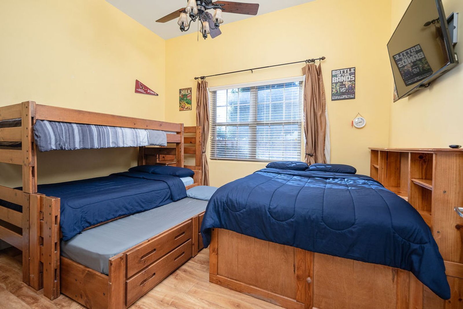 Furnished/Unfurnished 4 bedroom / 4.5 bathroom CUSTOM HOME available for Mid October move in! property image