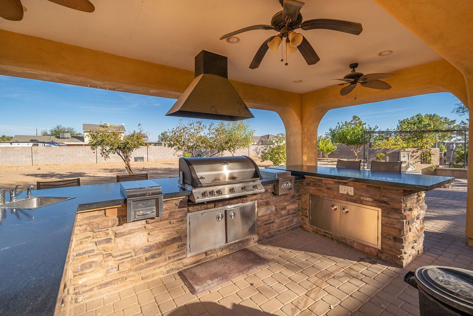 Furnished/Unfurnished 4 bedroom / 4.5 bathroom CUSTOM HOME available for Mid October move in! property image