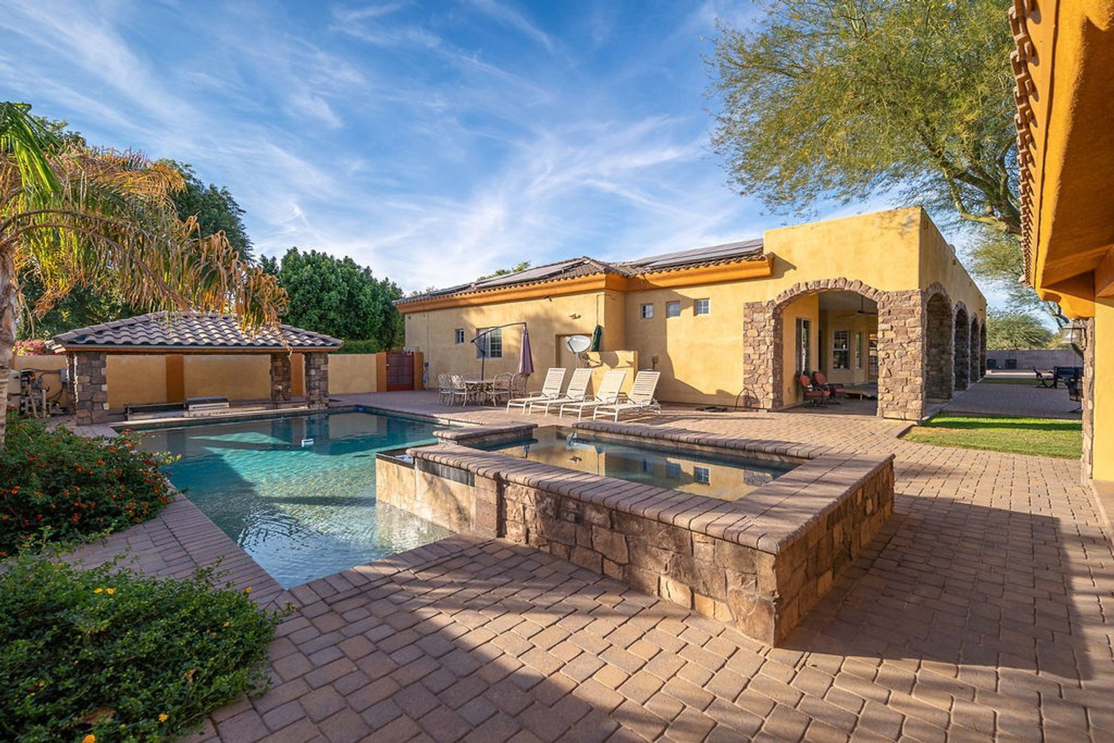 Furnished/Unfurnished 4 bedroom / 4.5 bathroom CUSTOM HOME available for Mid October move in! property image