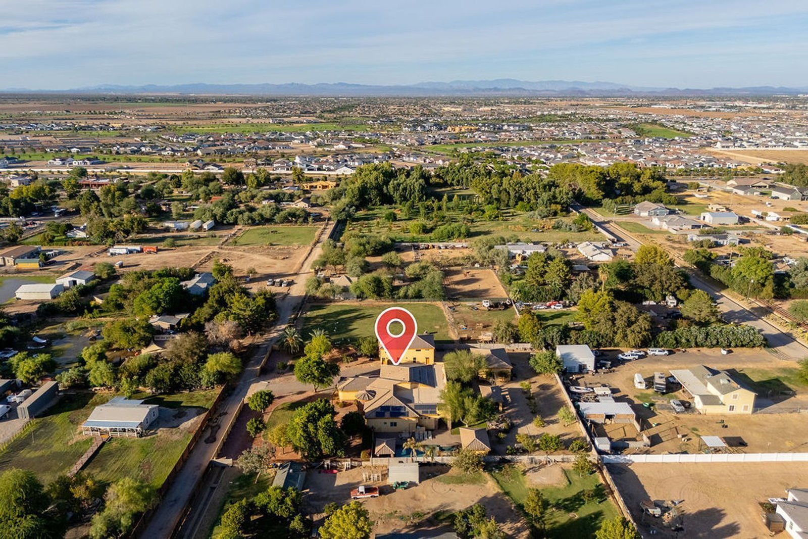 Furnished/Unfurnished 4 bedroom / 4.5 bathroom CUSTOM HOME available for Mid October move in! property image