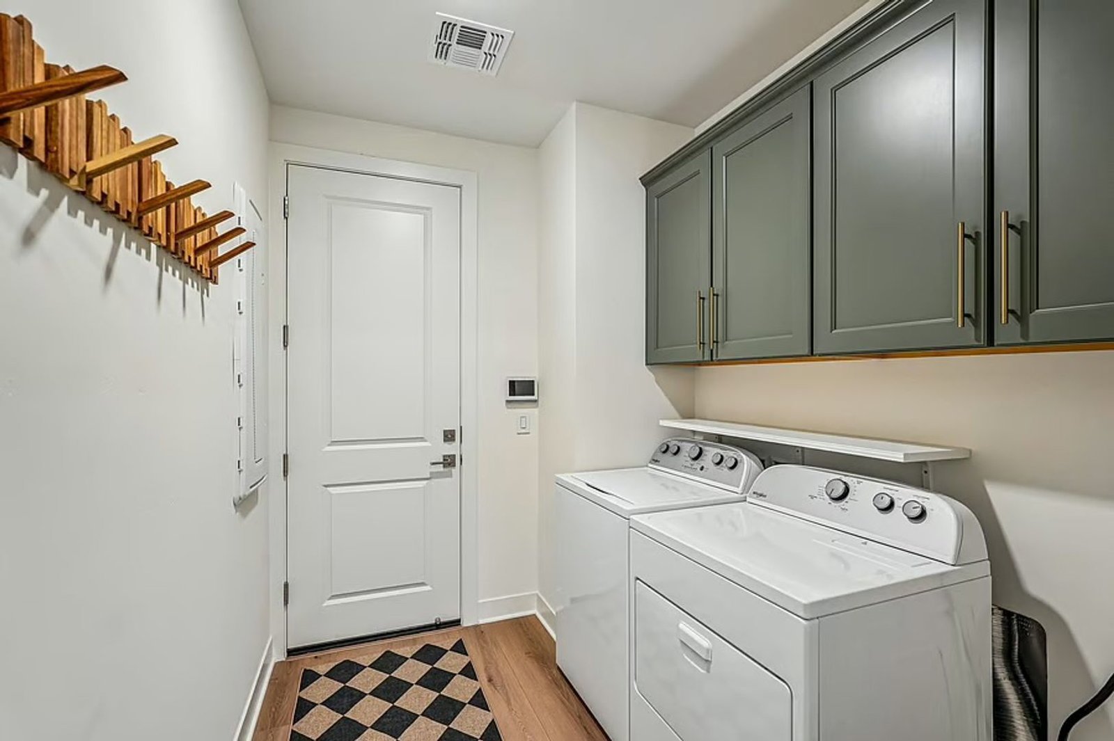 Stunning Sterling Grove Home – Furnished or Unfurnished for a negotiated price!! property image