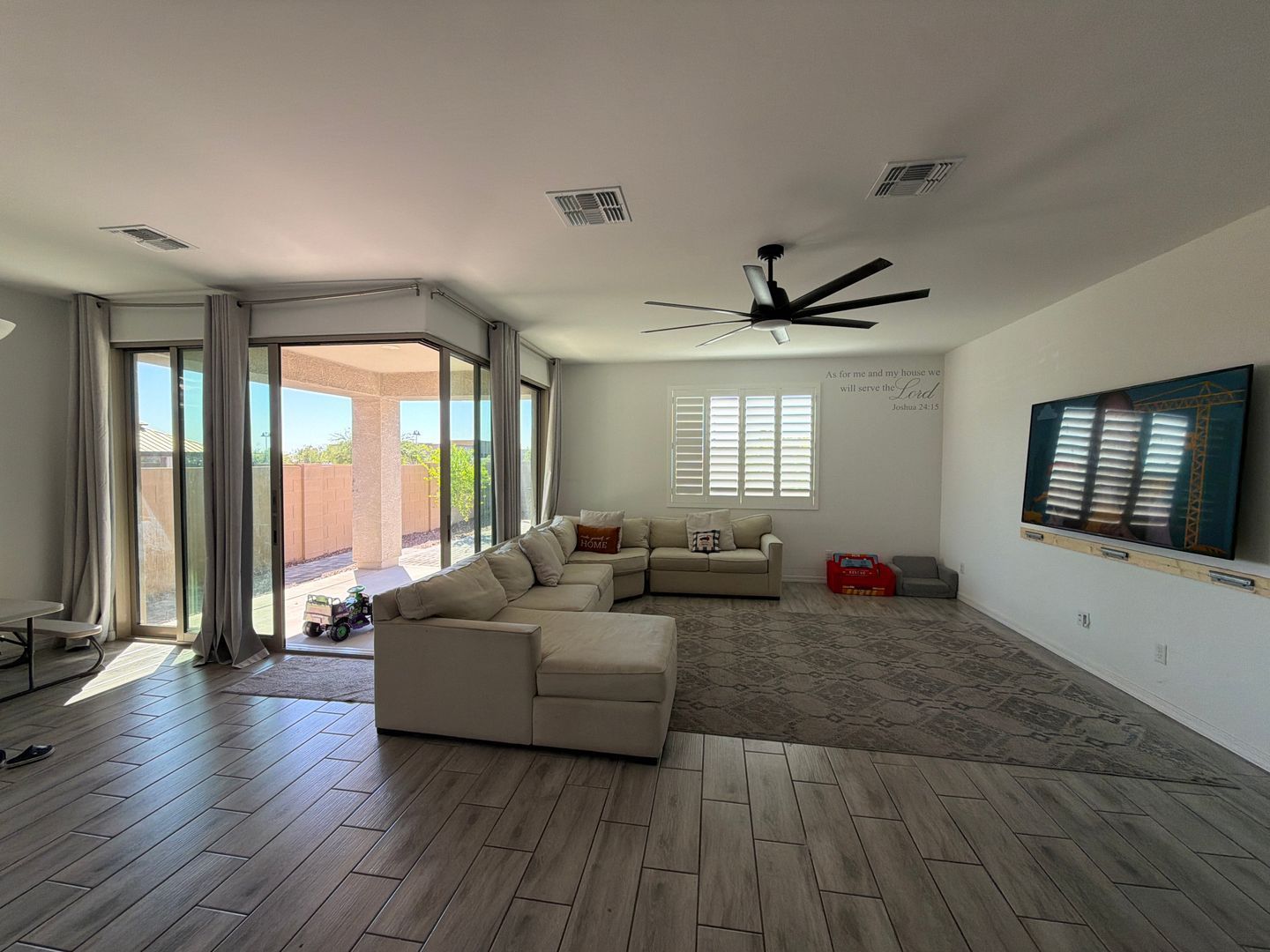 Spacious 4-Bedroom Home in Litchfield Park- Available Now! property image