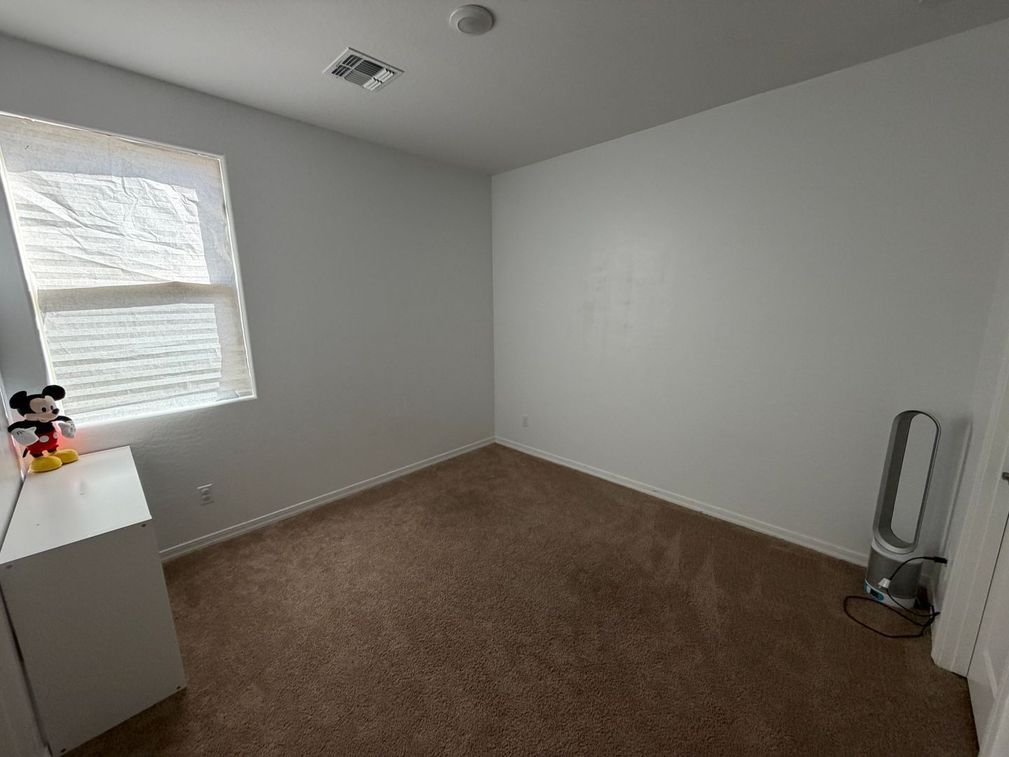 Spacious 4-Bedroom Home in Litchfield Park- Available Now! property image