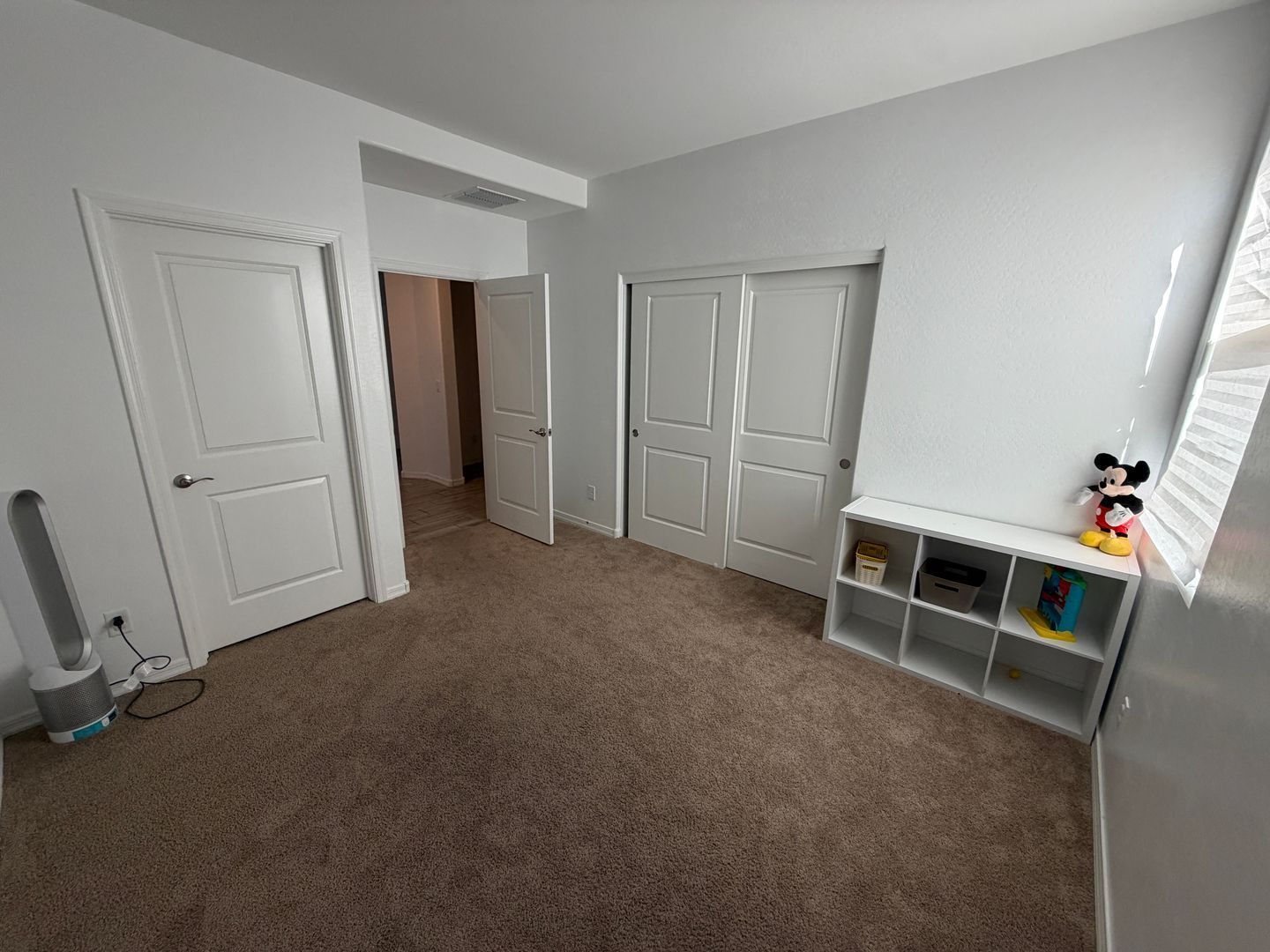 Spacious 4-Bedroom Home in Litchfield Park- Available Now! property image