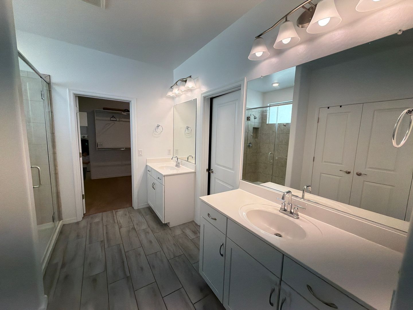 Spacious 4-Bedroom Home in Litchfield Park- Available Now! property image