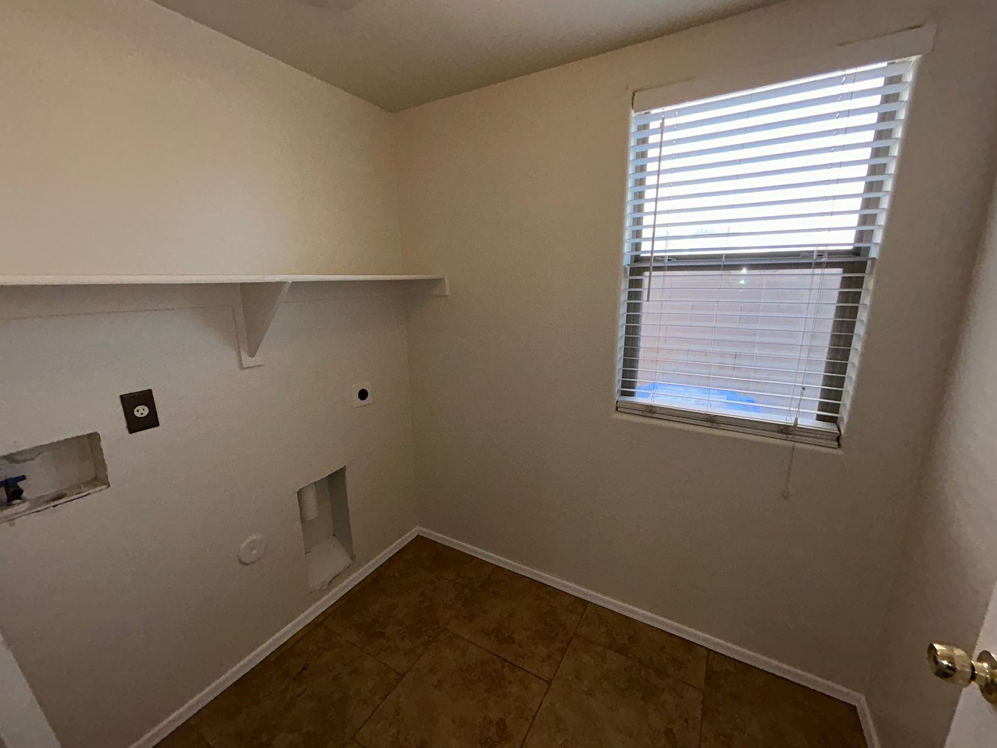 3 bedroom 2.5 bath home in Hurley Ranch ready early November property image