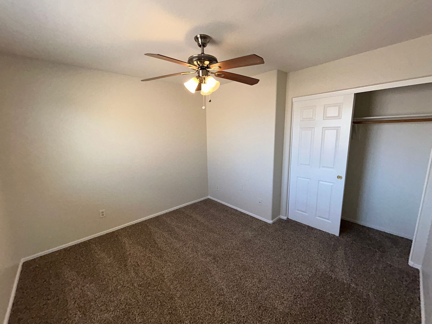 3 bedroom 2.5 bath home in Hurley Ranch ready early November property image