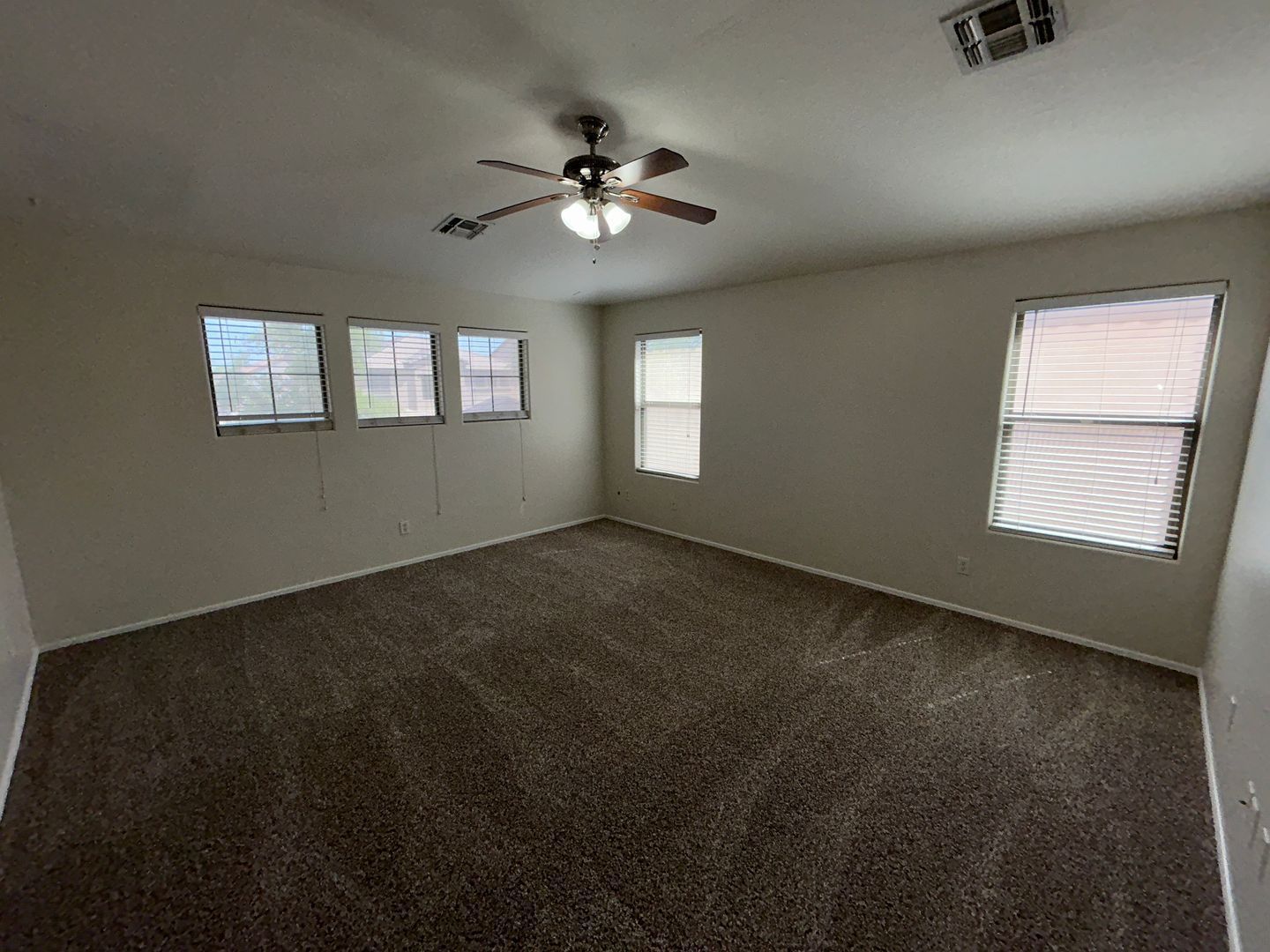 3 bedroom 2.5 bath home in Hurley Ranch ready early November property image