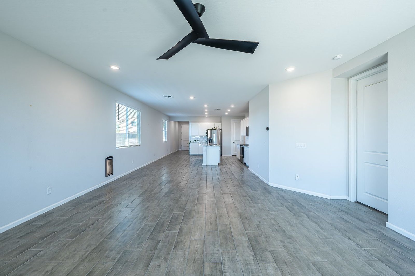 Beautiful Rental Home in Surprise- 4 Bed, 2 Bath property image
