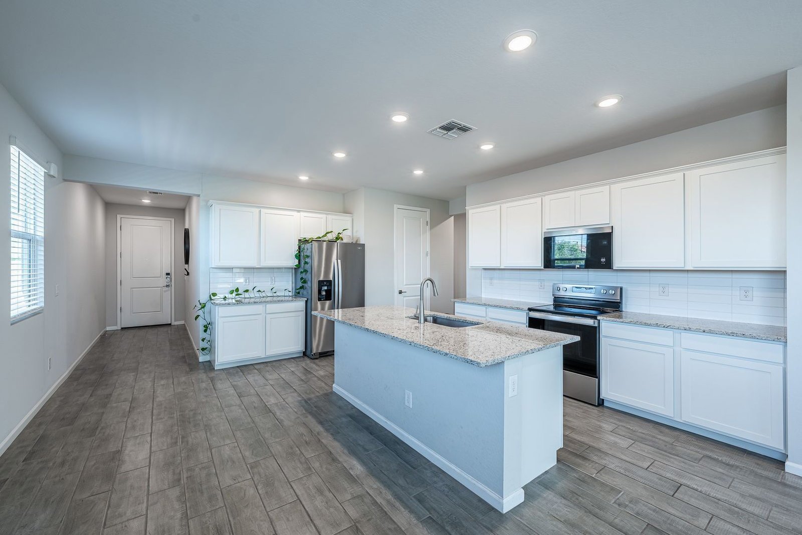 Beautiful Rental Home in Surprise- 4 Bed, 2 Bath property image