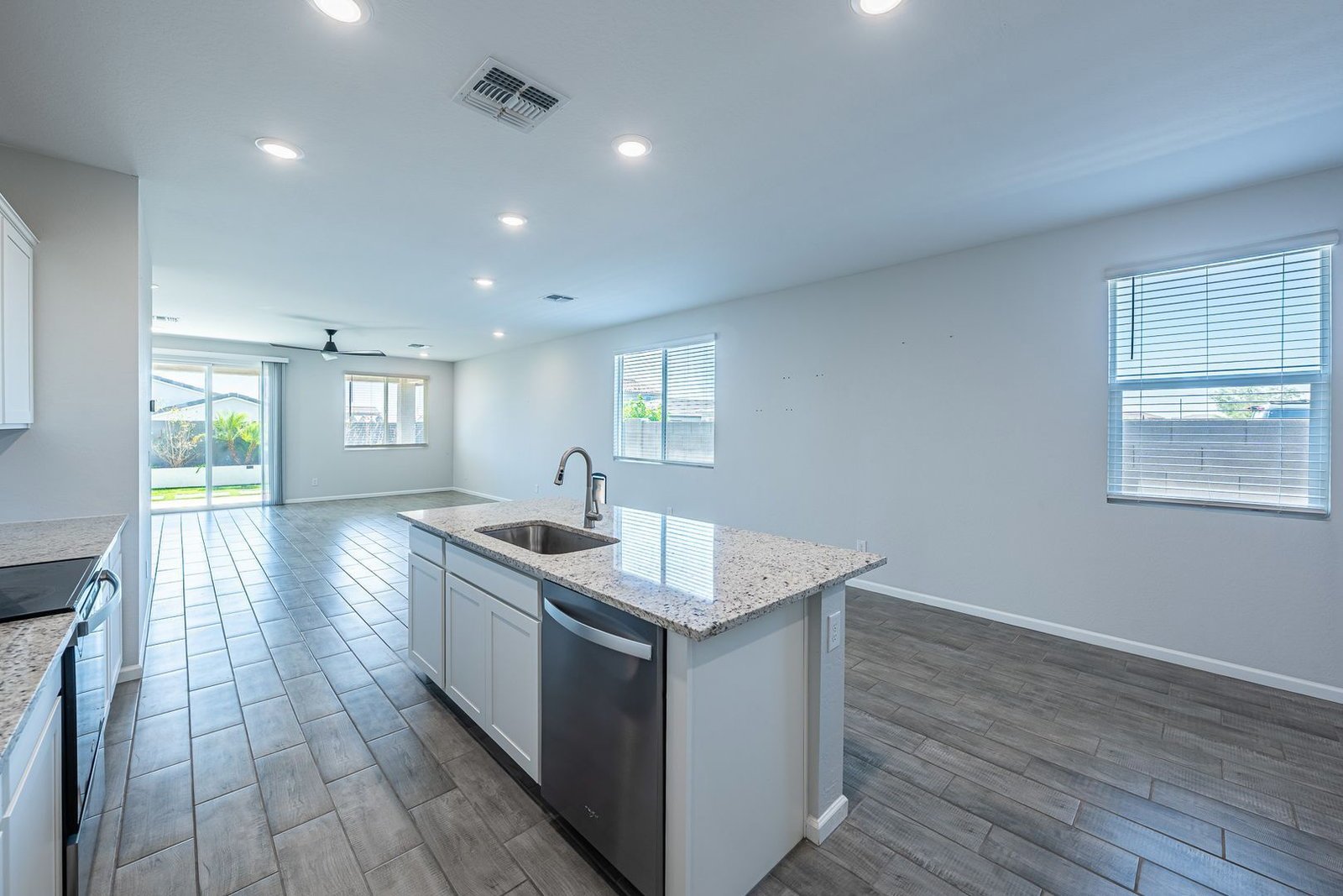 Beautiful Rental Home in Surprise- 4 Bed, 2 Bath property image