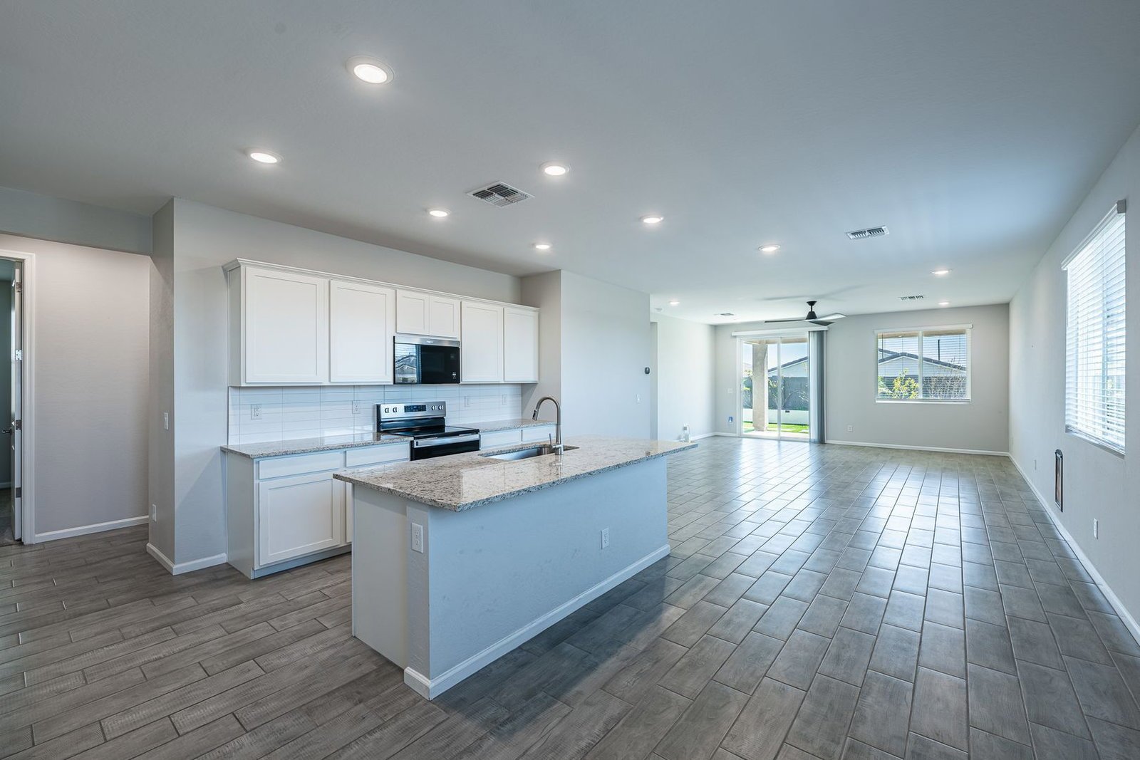 Beautiful Rental Home in Surprise- 4 Bed, 2 Bath property image