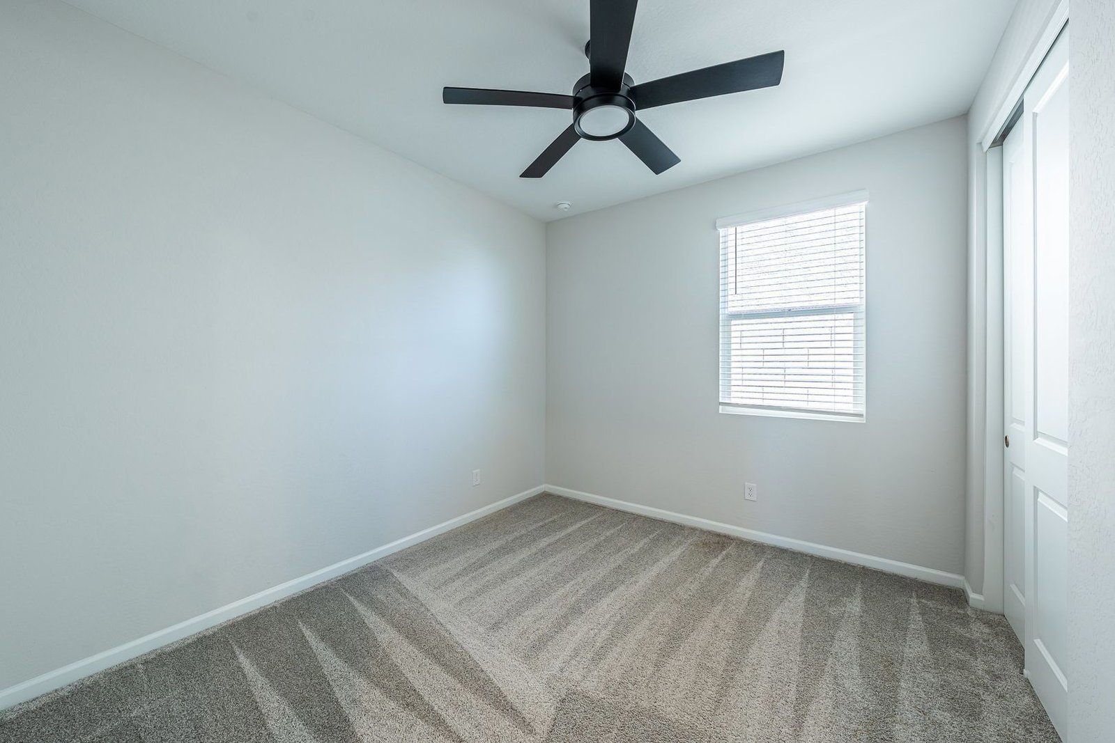 Beautiful Rental Home in Surprise- 4 Bed, 2 Bath property image