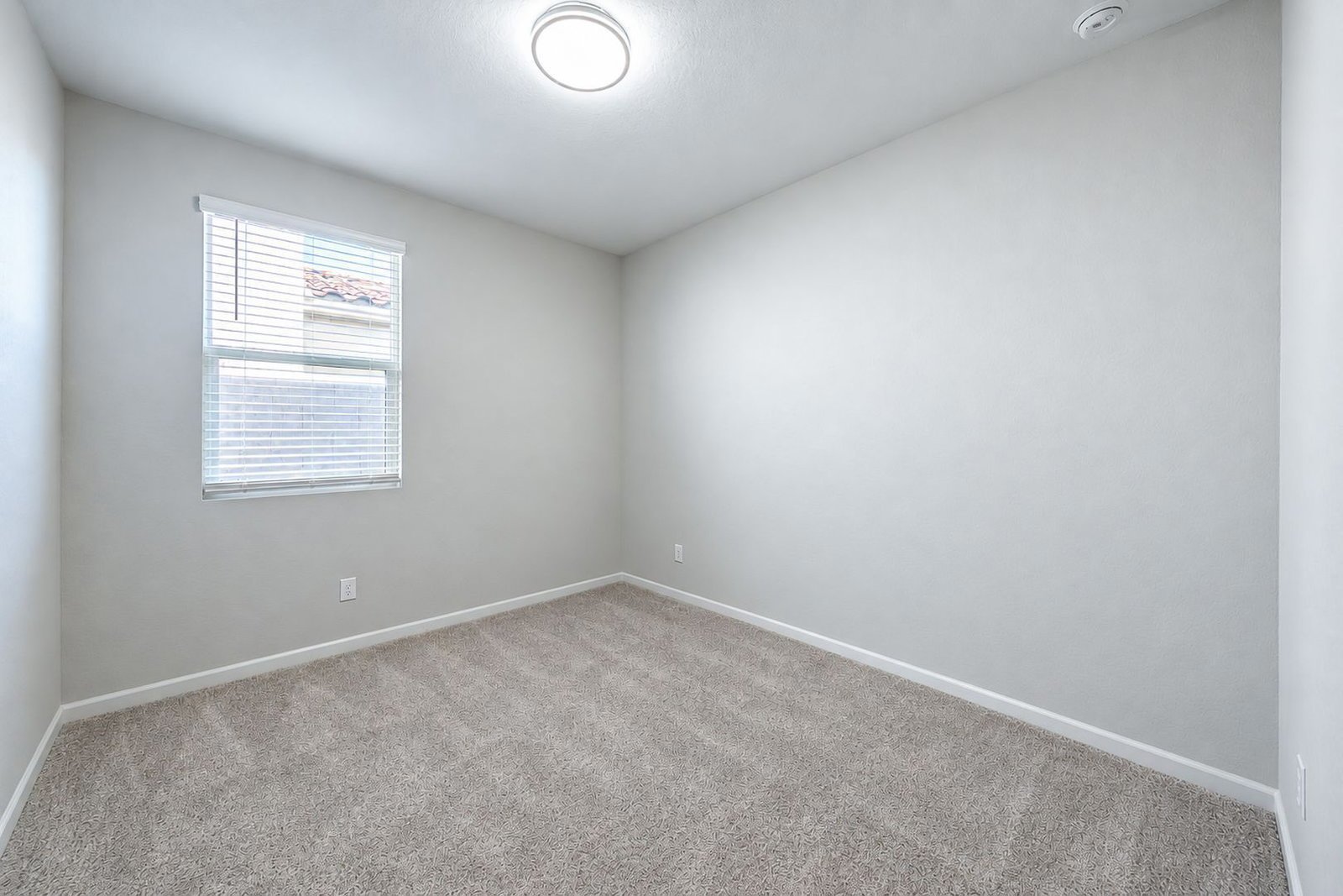 Beautiful Rental Home in Surprise- 4 Bed, 2 Bath property image