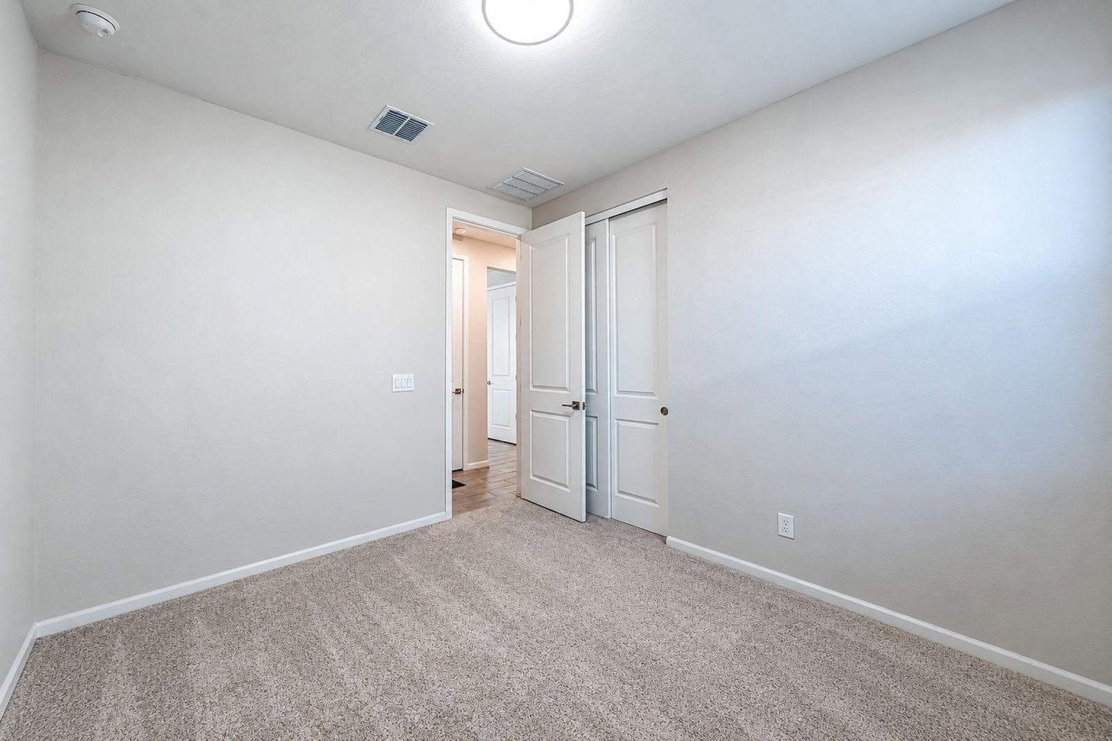 Beautiful Rental Home in Surprise- 4 Bed, 2 Bath property image
