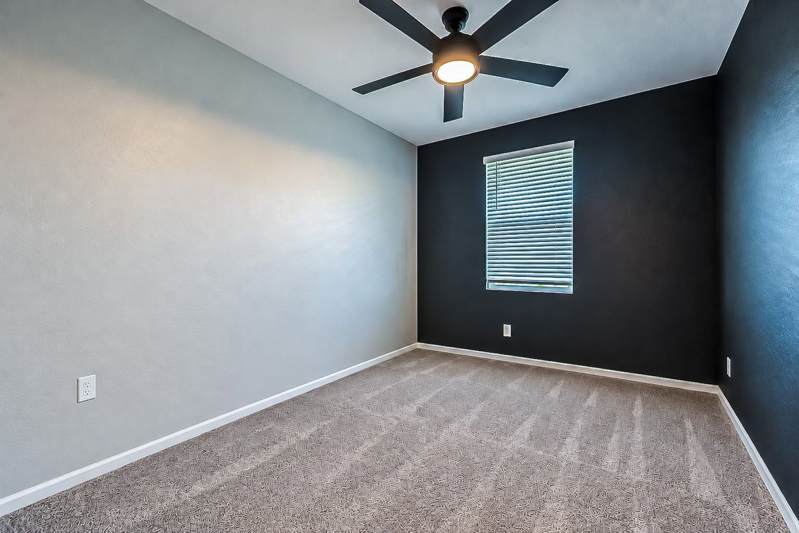 Beautiful Rental Home in Surprise- 4 Bed, 2 Bath property image