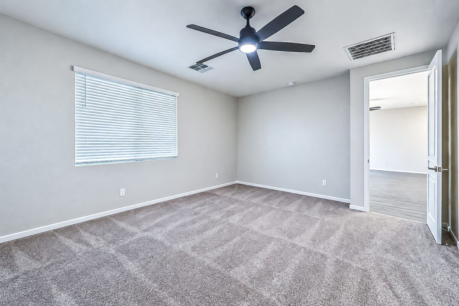 Beautiful Rental Home in Surprise- 4 Bed, 2 Bath property image