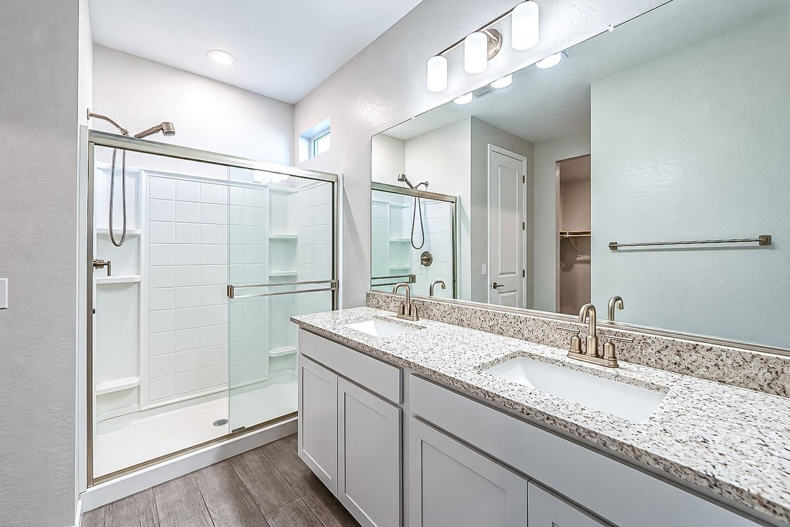Beautiful Rental Home in Surprise- 4 Bed, 2 Bath property image