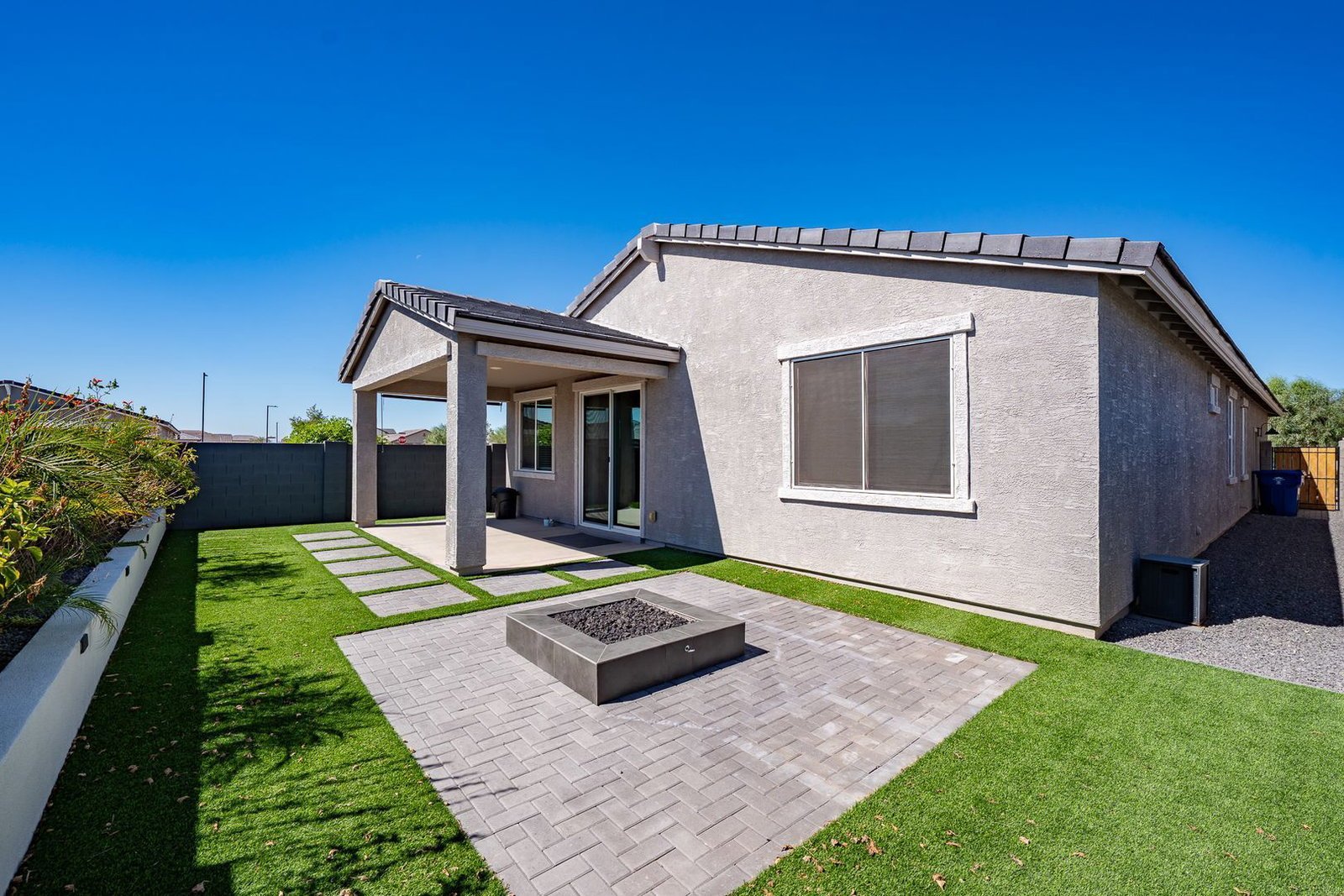 Beautiful Rental Home in Surprise- 4 Bed, 2 Bath property image
