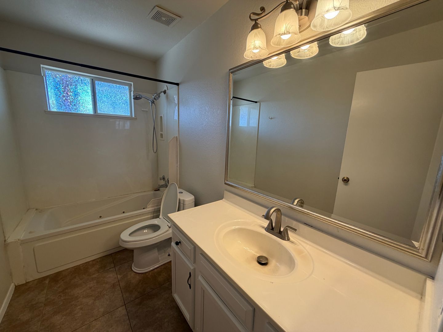 Spacious Home with a Welcoming Layout in walking distance to the light rail- Available NOW! property image