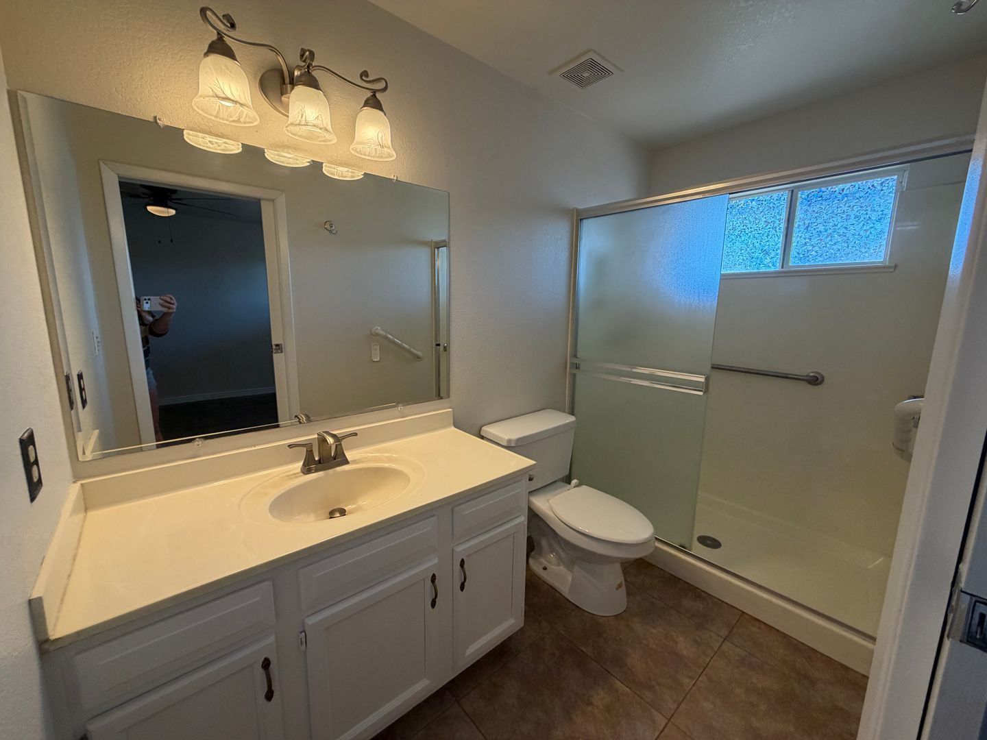 Spacious Home with a Welcoming Layout in walking distance to the light rail- Available NOW! property image