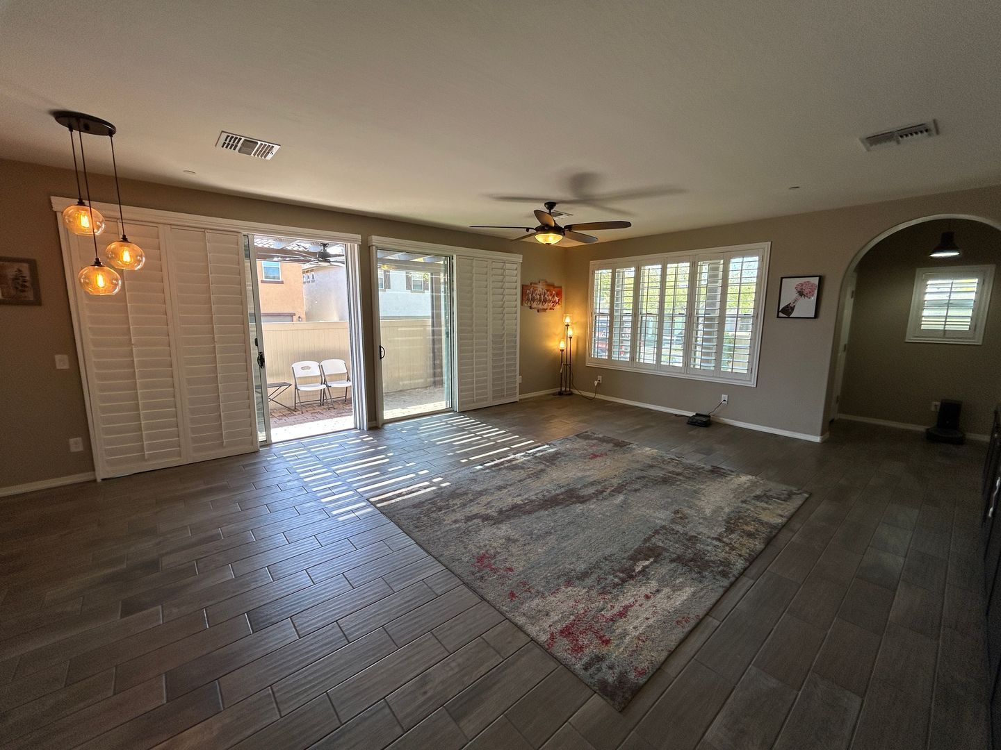 Beautiful SOLAR home (4 bedroom/3.5 bathroom) in Vistancia!! property image