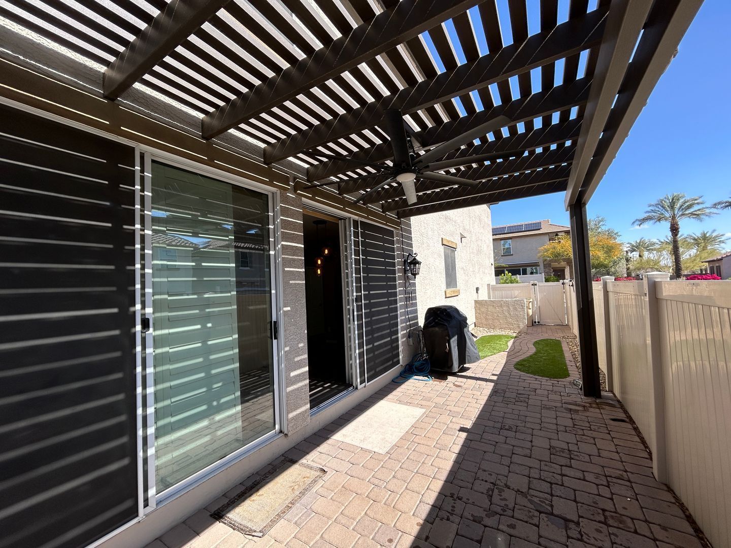 Beautiful SOLAR home (4 bedroom/3.5 bathroom) in Vistancia!! property image