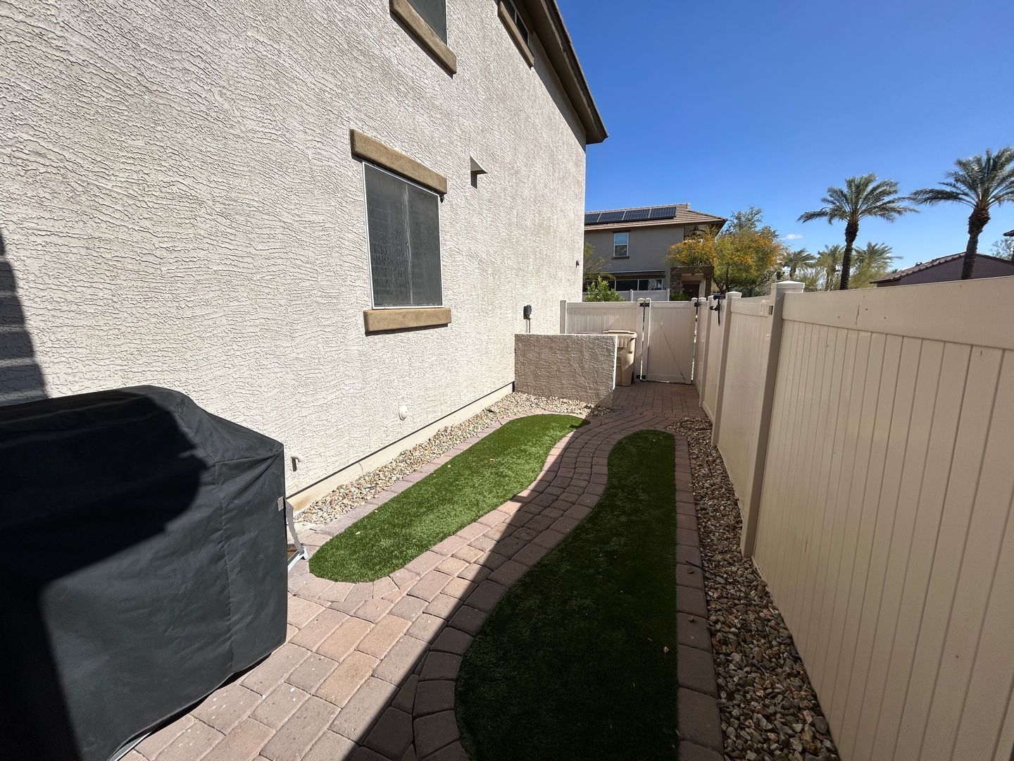 Beautiful SOLAR home (4 bedroom/3.5 bathroom) in Vistancia!! property image