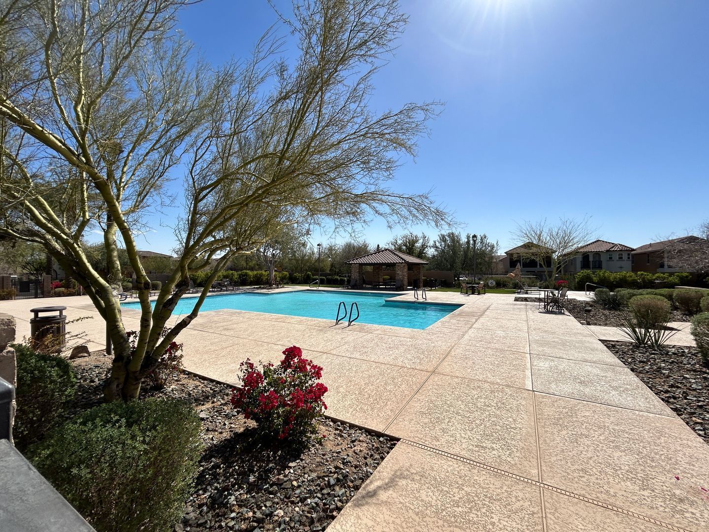 Beautiful SOLAR home (4 bedroom/3.5 bathroom) in Vistancia!! property image