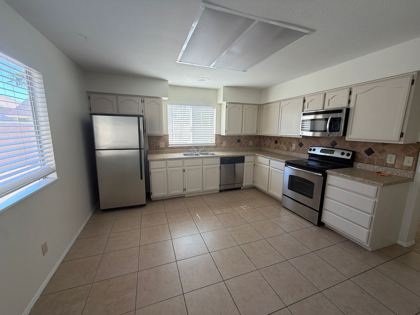Updated 3-Bedroom Home with Private Pool in Chandler property image