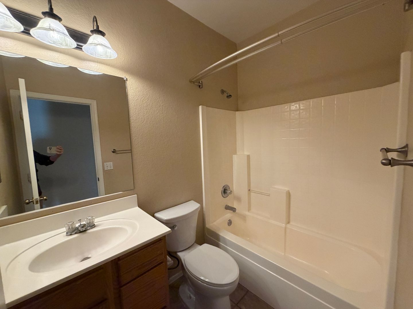 4 bedroom 2 bath home in Rancho Gabriela, Available Mid September! property image