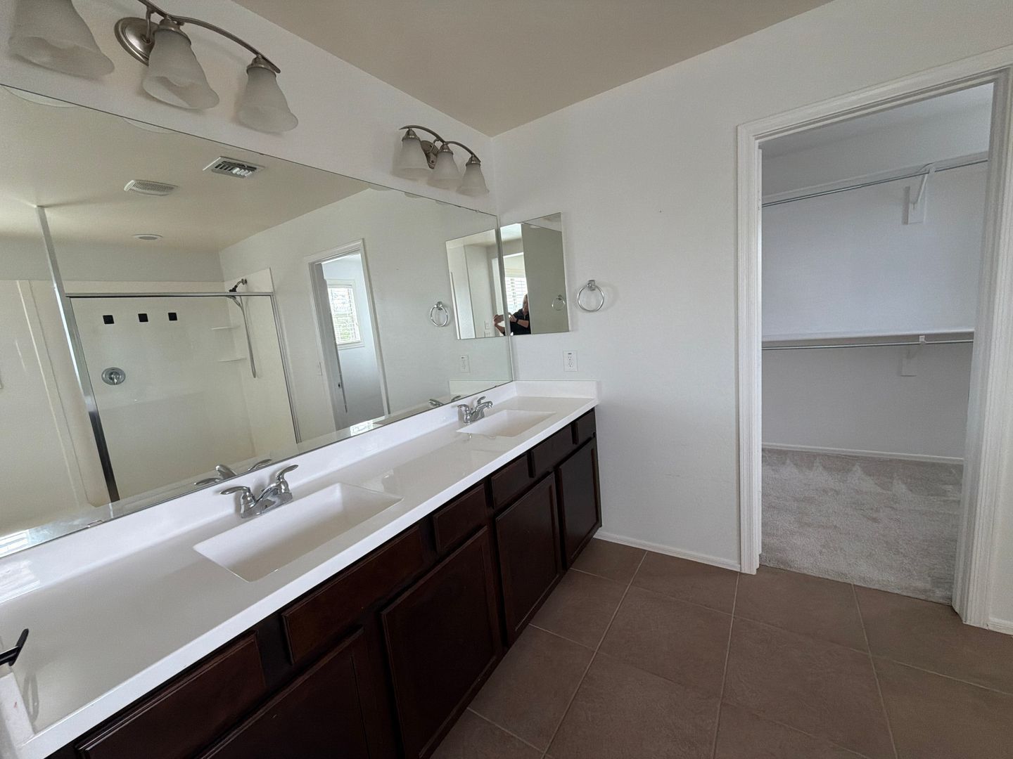 Spacious 4-Bedroom Peoria Home available NOW!! property image