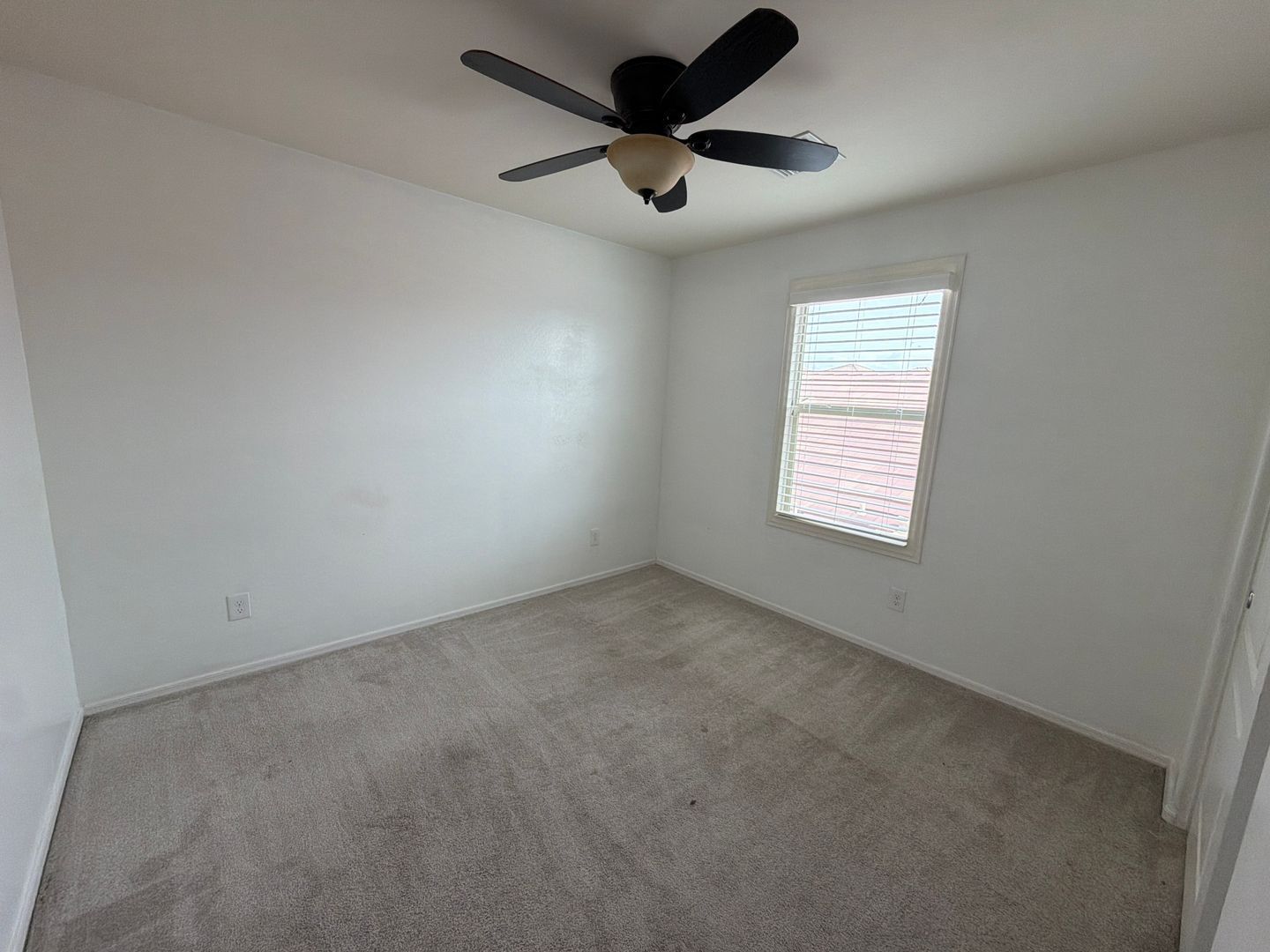 Spacious 4-Bedroom Peoria Home available NOW!! property image
