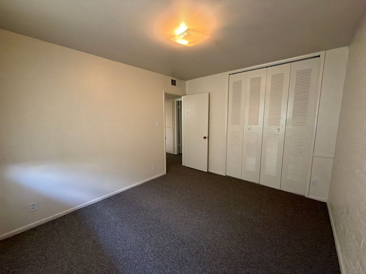 2-Bedroom Golf Course Home with Enclosed Sunroom! 55+ Community property image